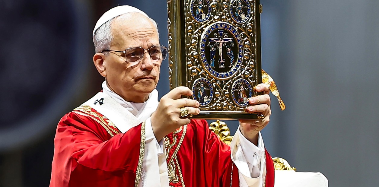 El Papa León XIV marca un giro hacia la tradición: entregó personalmente los Sagrados Palios a 29 arzobispos