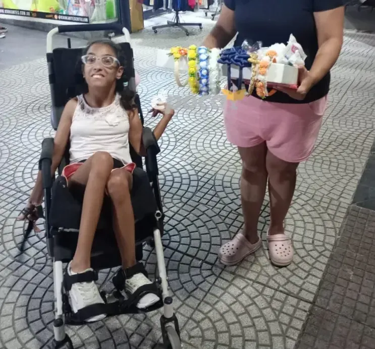 Una hamburguesería correntina se une para ayudar a María Paz