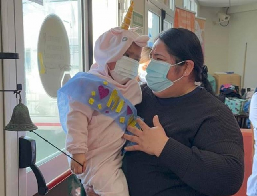 Faustina la niña goyana que venció al cáncer volvió a su casa