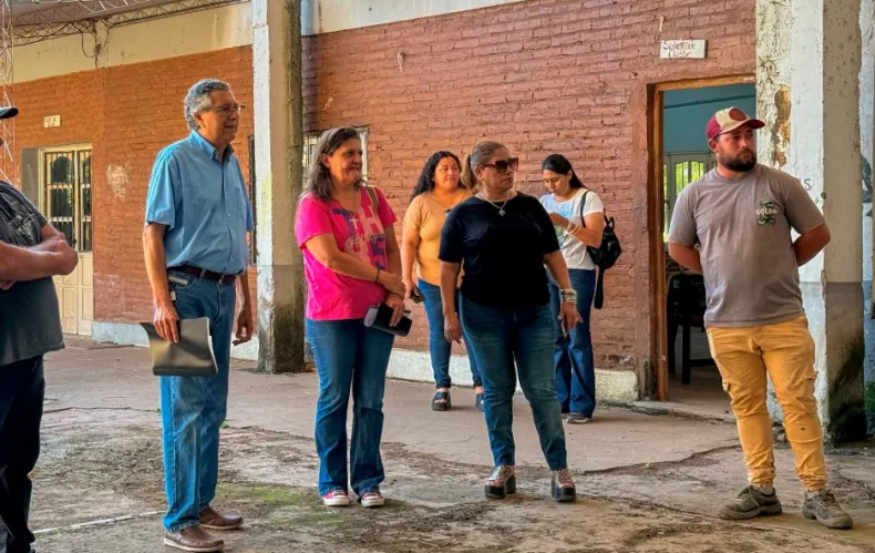 ALIANZA ENTRE EDUCACIÓN Y AVIA TERAI POR LA RECONSTRUCCIÓN DE UN COLEGIO SECUNDARIO