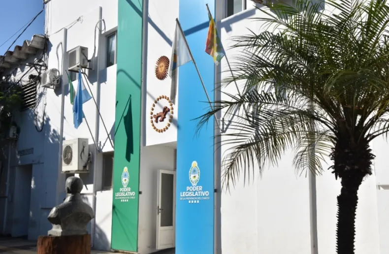 EXPECTATIVAS DE OFICIALISMO Y OPOSICIÓN EN LA LEGISLATURA