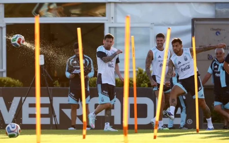 SCALONI, CON LA PREMISA DE DARLE RODAJE A SU ONCE Y BUSCAR ALTERNATIVAS