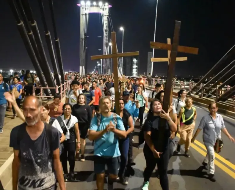 Fe que une caminos: Corrientes y Resistencia se abrazan en el 47° Vía Crucis Interprovincial
