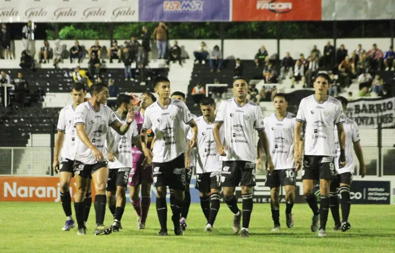 FOR EVER, POR SU PRIMER TRIUNFO ANTE ALL BOYS