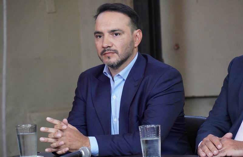 BALSAS Y PUENTES: AFINAN EL LÁPIZ PARA CONECTAR CORRIENTES CON SANTA FE