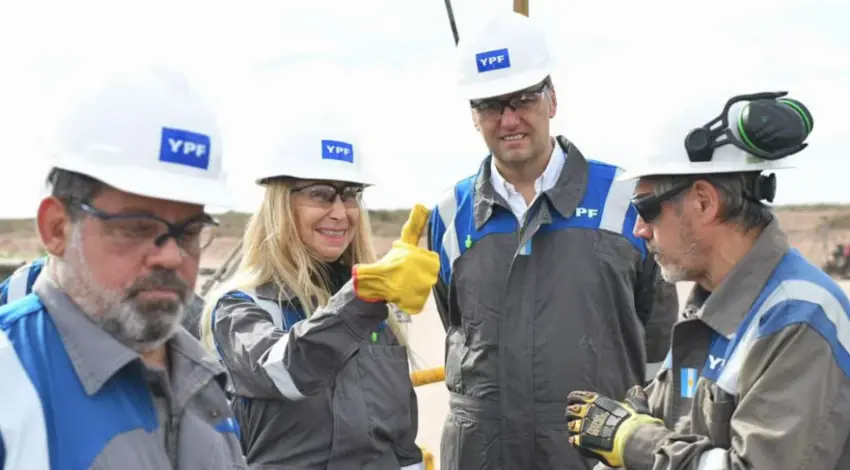 MANUEL ADORNI RENUNCIÓ A SU CARGO EN EL DIRECTORIO DE YPF