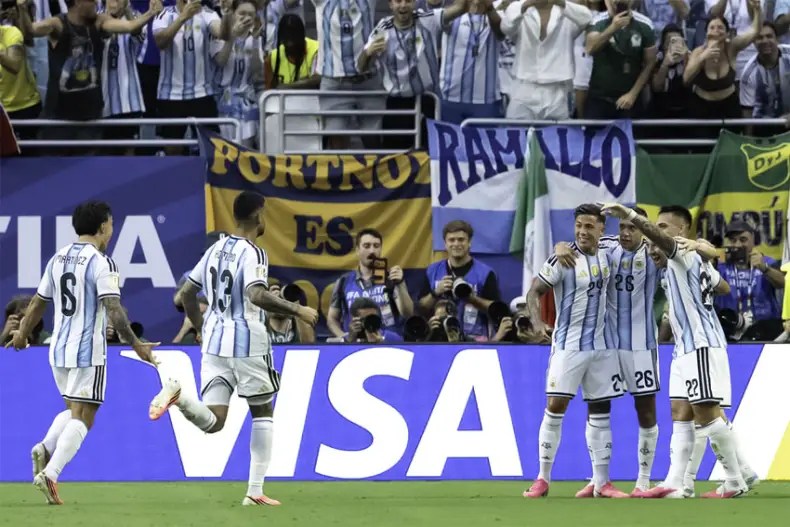 ARGENTINA BUSCA LOS OCTAVOS ANTE CABO VERDE