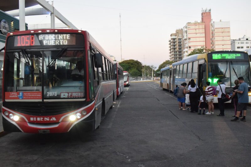 LA UTA POSTERGÓ EL PARO DE COLECTIVOS PREVISTO PARA ESTE VIERNES