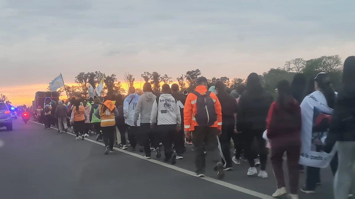 CORRIENTES: COMENZÓ LA 92° PEREGRINACIÓN DE LA VIRGEN DEL ROSARIO RUMBO A ITATÍ